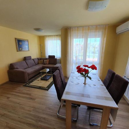 Bodo Park Apartment เฮวิซ ภายนอก รูปภาพ